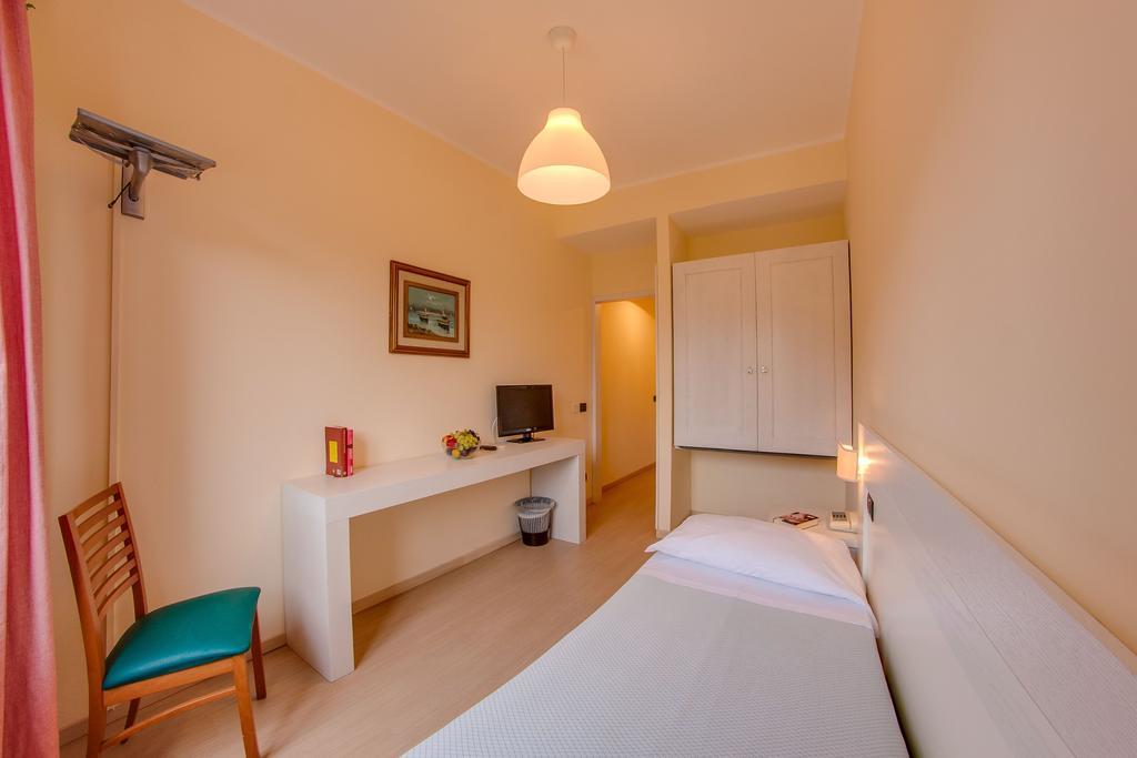 Hotel Del Golfo - Dependance Procchio  Δωμάτιο φωτογραφία