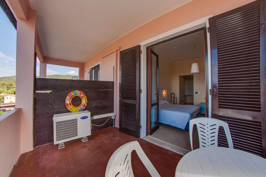 Hotel Del Golfo - Dependance Procchio  Δωμάτιο φωτογραφία